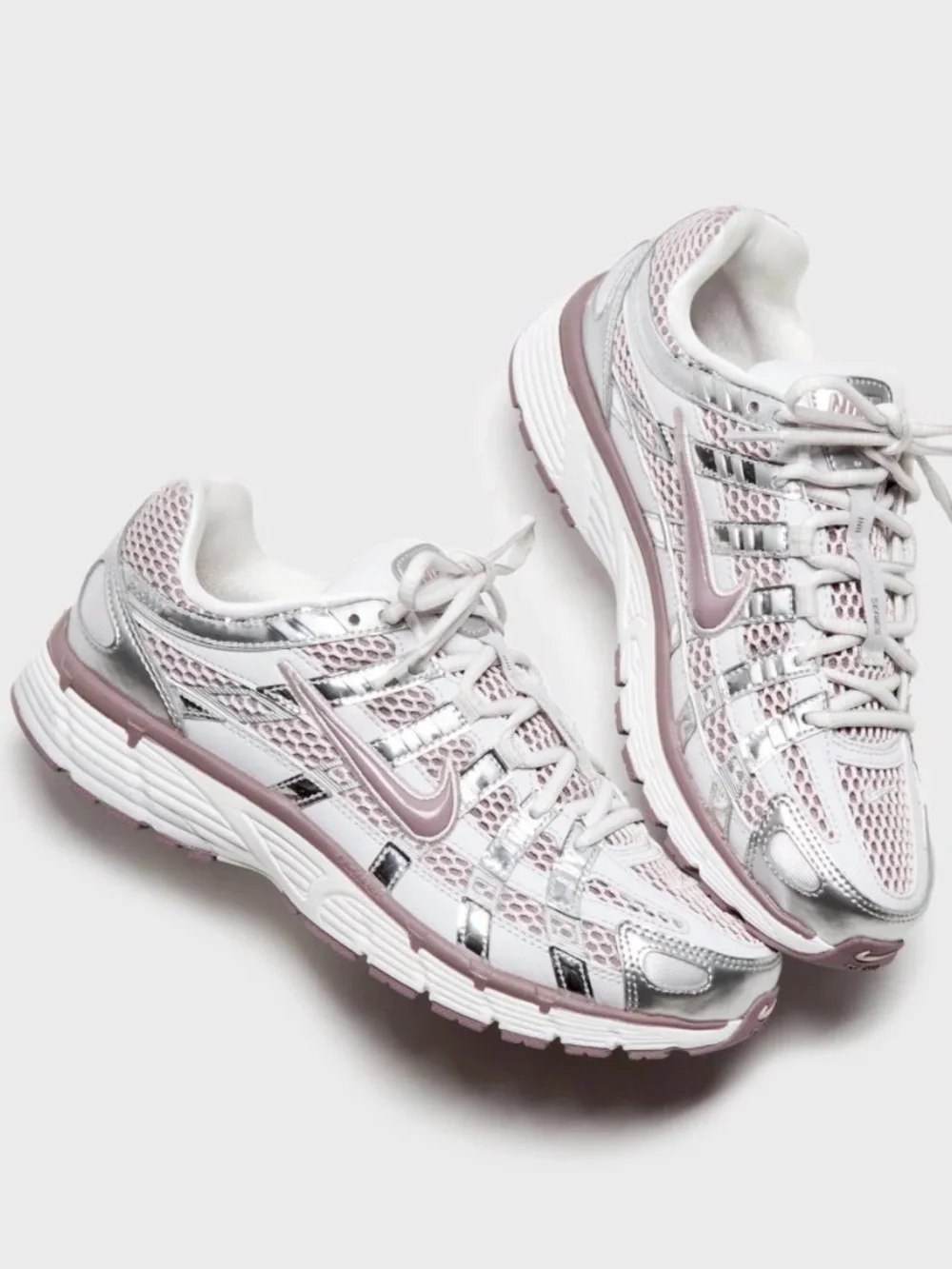 Nike Women’s P-6000 Platinum Violet (7.5) - Picture 1 of 10